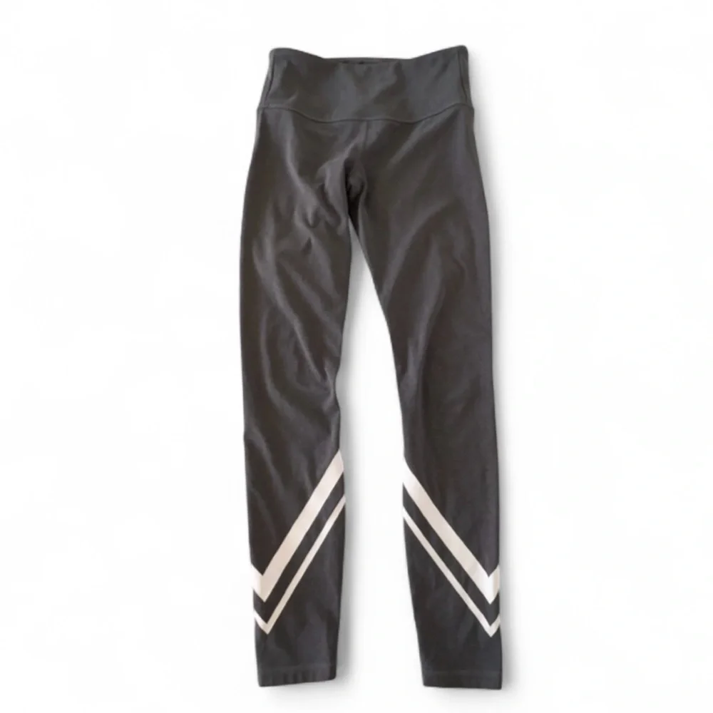 Tory‎ Burch Weightless Chevron Dark Gray Leggings Size Small